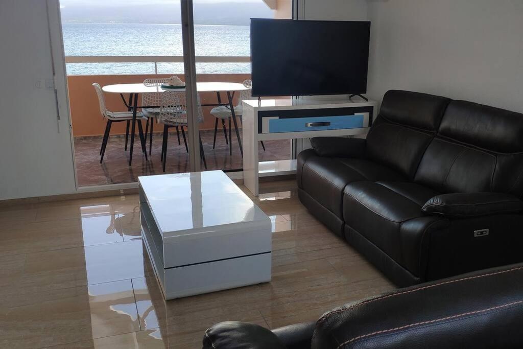 Appart. T2 De Luxe +Jacuzzi, Vue Mer Et Cote Plage เลอโกซิเยร์ ภายนอก รูปภาพ